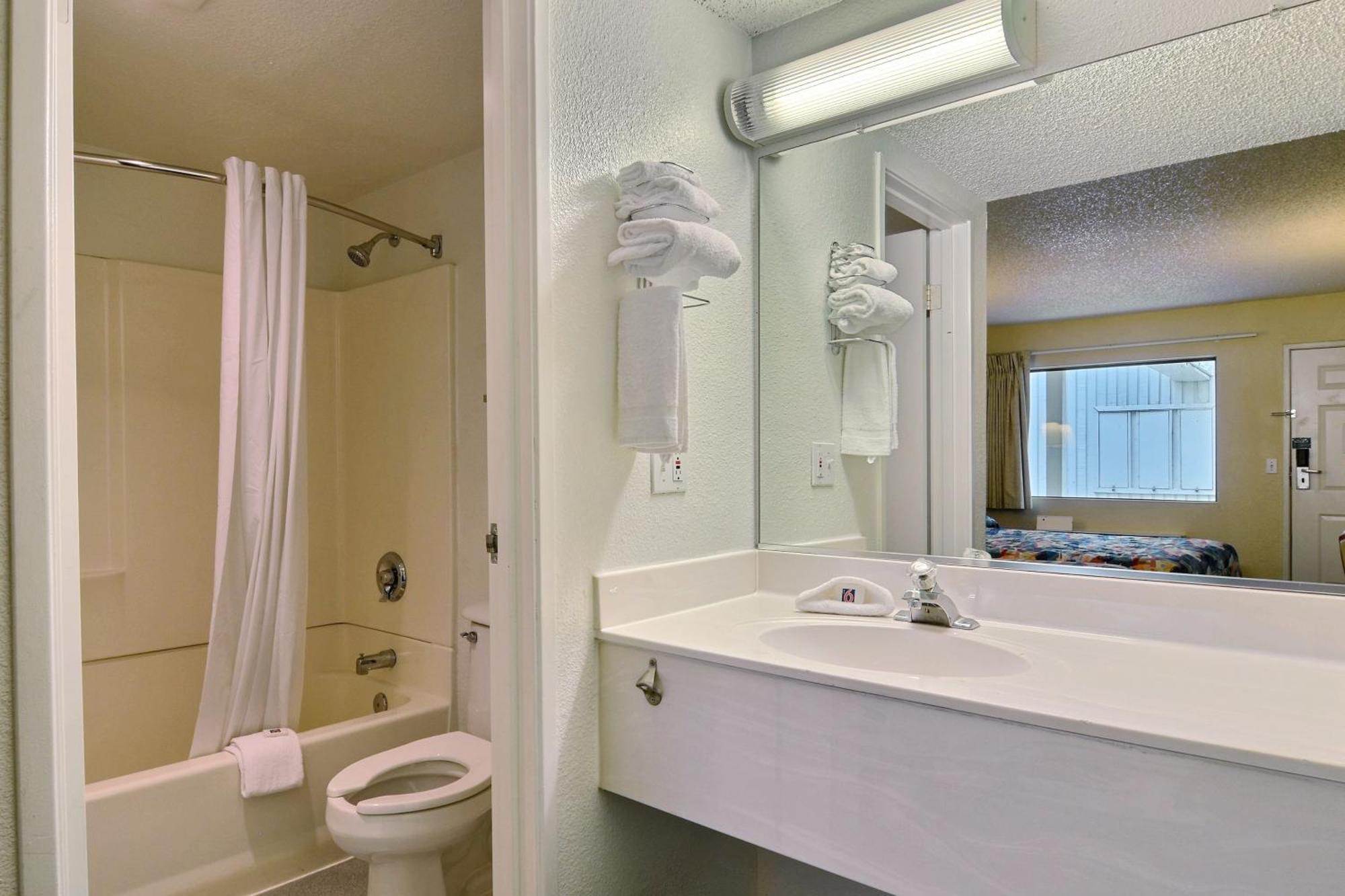 Motel 6-Seattle, Wa - South Сиатак Екстериор снимка