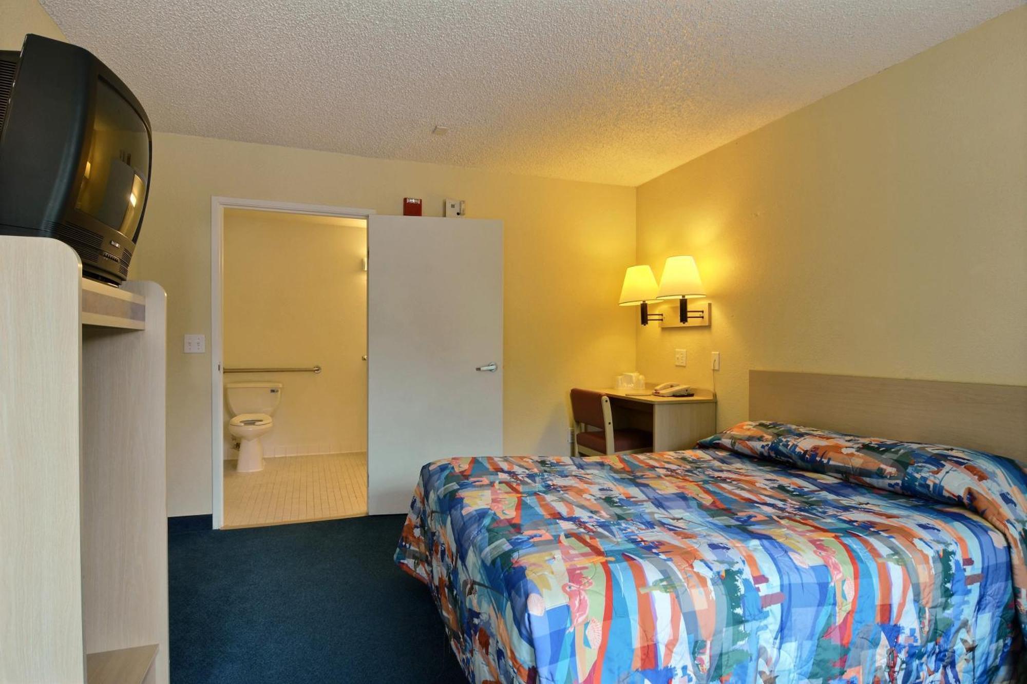 Motel 6-Seattle, Wa - South Сиатак Екстериор снимка